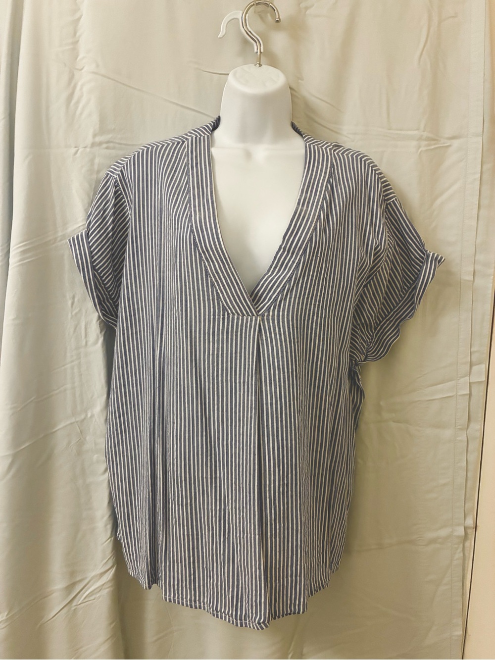 Striped V-Neck Short Sleeve Women’s Tunic Top - Blue/White
